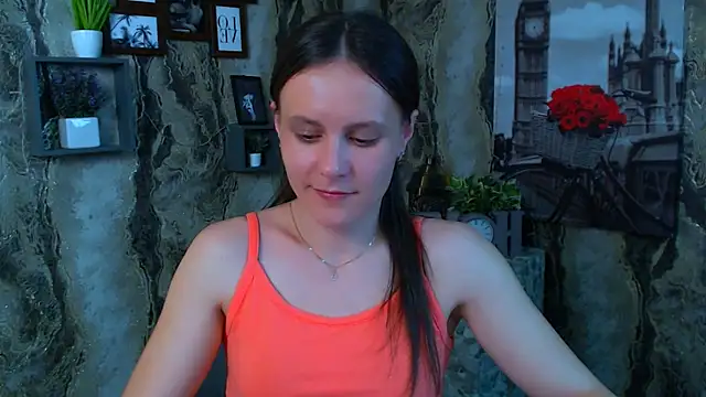 ValeriaHeart  online show from February 14, 2026, 2:39 pm