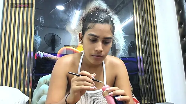 Snapshot of michell78sexy chatting on February 28, 2026, 3:17 am michell78sexy online show from February 28, 2026, 3:17 am