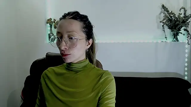 Snapshot of Carlin_Diaz chatting on November 11, 2025, 11:09 pm Carlin Diaz online show from November 11, 2025, 11:09 pm