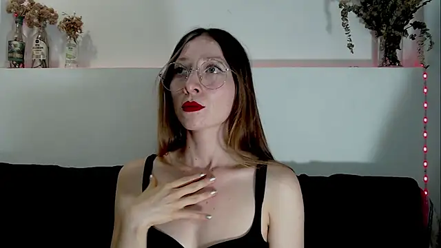 Snapshot of Carlin_Diaz chatting on November 9, 2025, 12:14 am Carlin Diaz online show from November 9, 2025, 12:14 am