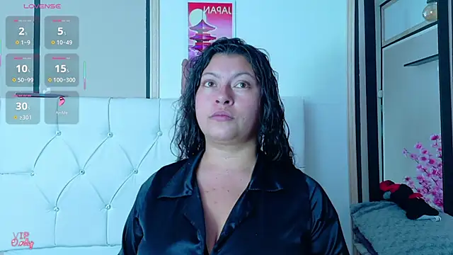 Snapshot of Rachel_new20 chatting on May 13, 2026, 9:33 pm Rachel new20 online show from May 13, 2026, 9:33 pm