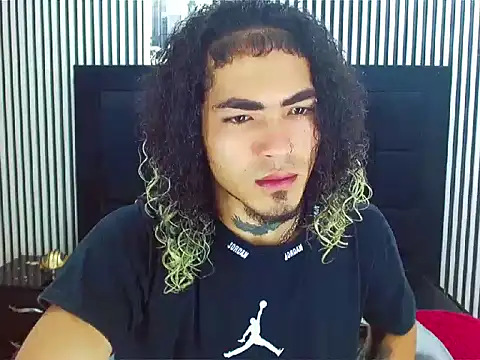 Snapshot of LihanJor_23 chatting on September 19, 2025, 1:15 pm LihanJor 23 online show from September 19, 2025, 1:15 pm