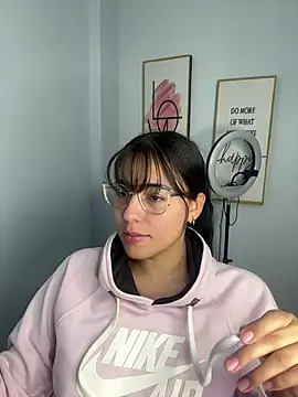 megan cl online show from February 24, 2025, 1:57 am