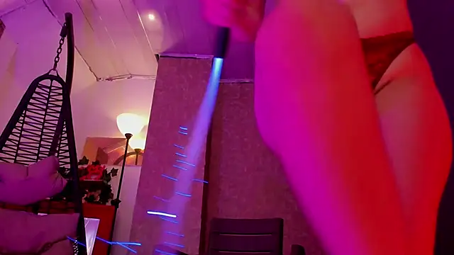 Snapshot of FelicitaSweet chatting on March 12, 2025, 7:36 pm FelicitaSweet online show from March 12, 2025, 7:36 pm