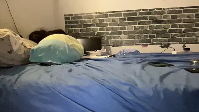 Snapshot of shineofcrazy chatting on September 25, 2025, 12:49 am shineofcrazy online show from September 25, 2025, 12:49 am