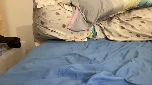 Snapshot of shineofcrazy chatting on September 29, 2025, 3:06 pm shineofcrazy online show from September 29, 2025, 3:06 pm