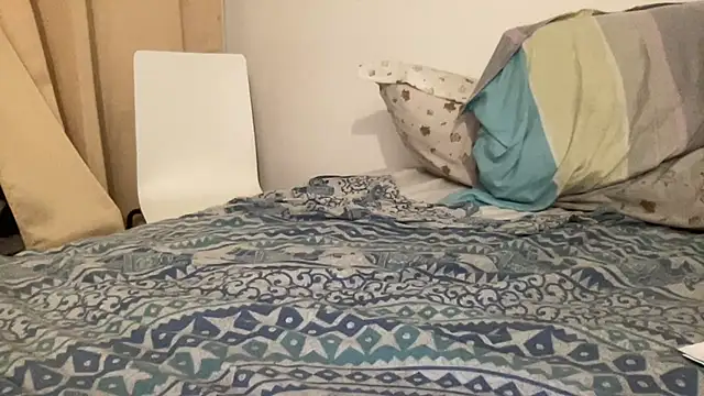 Snapshot of shineofcrazy chatting on October 14, 2025, 5:35 pm shineofcrazy online show from October 14, 2025, 5:35 pm