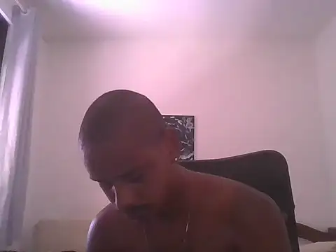 Snapshot of ONegodoce25 chatting on May 17, 2026, 1:55 pm ONegodoce25 online show from May 17, 2026, 1:55 pm