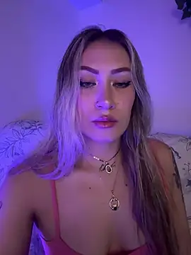 Snapshot of Lally_Valencia__ chatting on February 28, 2025, 3:37 am Lally Valencia online show from February 28, 2025, 3:37 am