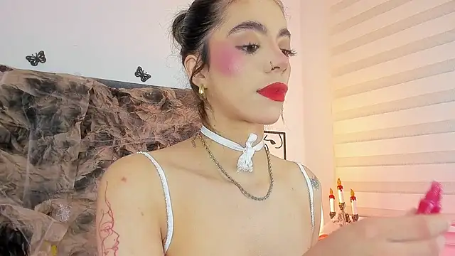 Violetta Ficher online show from October 27, 2025, 2:12 am