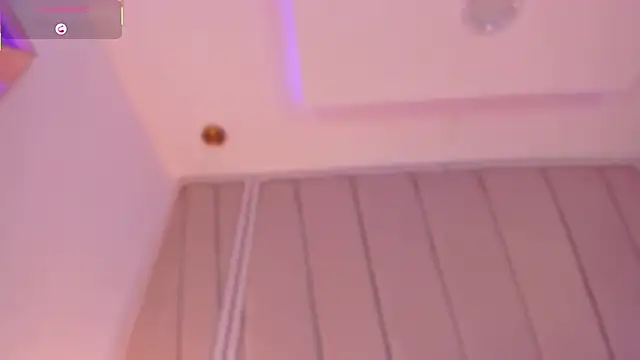 Snapshot of Nikki_vega chatting on March 3, 2025, 7:35 am Nikki vega online show from March 3, 2025, 7:35 am