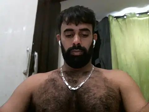 Snapshot of indianhairybull chatting on November 5, 2025, 4:48 am indianhairybull online show from November 5, 2025, 4:48 am