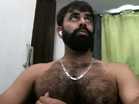 Snapshot of indianhairybull chatting on December 3, 2025, 4:13 am indianhairybull online show from December 3, 2025, 4:13 am