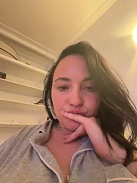Snapshot of Orgasmille chatting on April 10, 2026, 8:49 pm Orgasmille online show from April 10, 2026, 8:49 pm