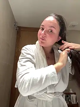 Snapshot of Orgasmille chatting on February 21, 2025, 9:00 pm Orgasmille online show from February 21, 2025, 9:00 pm