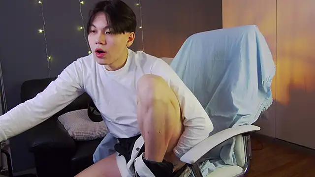 Snapshot of just_gay_ chatting on February 15, 2025, 1:10 am just gay online show from February 15, 2025, 1:10 am