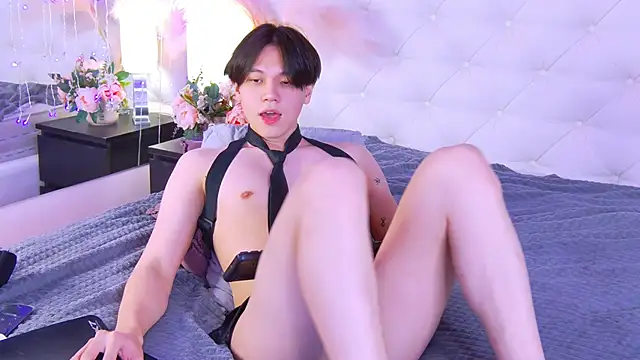 Snapshot of just_gay_ chatting on March 21, 2025, 7:24 pm just gay online show from March 21, 2025, 7:24 pm