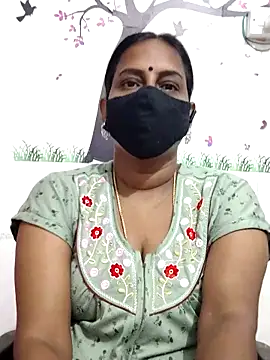 Snapshot of Tamil_Meera12 chatting on March 12, 2026, 3:34 am Tamil Meera12 online show from March 12, 2026, 3:34 am