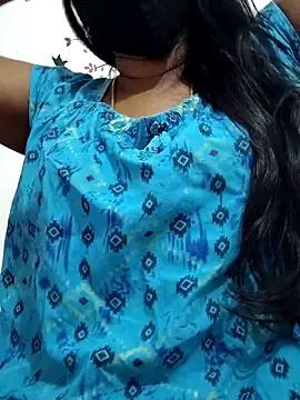 Snapshot of Tamil_Meera12 chatting on December 18, 2025, 12:05 am Tamil Meera12 online show from December 18, 2025, 12:05 am