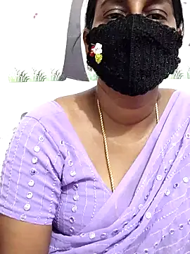 Snapshot of Tamil_Meera12 chatting on March 16, 2026, 5:44 am Tamil Meera12 online show from March 16, 2026, 5:44 am