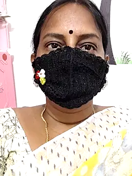 Snapshot of Tamil_Meera12 chatting on April 2, 2026, 4:30 am Tamil Meera12 online show from April 2, 2026, 4:30 am