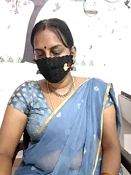 Snapshot of Tamil_Meera12 chatting on March 28, 2026, 4:57 am Tamil Meera12 online show from March 28, 2026, 4:57 am