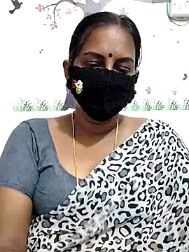 Snapshot of Tamil_Meera12 chatting on April 9, 2026, 3:19 am Tamil Meera12 online show from April 9, 2026, 3:19 am