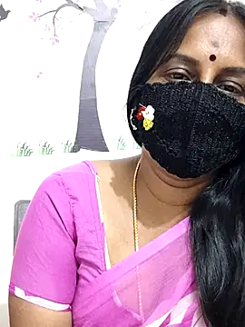 Snapshot of Tamil_Meera12 chatting on March 21, 2026, 8:19 am Tamil Meera12 online show from March 21, 2026, 8:19 am