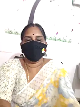 Snapshot of Tamil_Meera12 chatting on April 2, 2026, 5:52 pm Tamil Meera12 online show from April 2, 2026, 5:52 pm