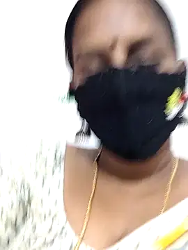 Snapshot of Tamil_Meera12 chatting on April 15, 2026, 5:50 pm Tamil Meera12 online show from April 15, 2026, 5:50 pm