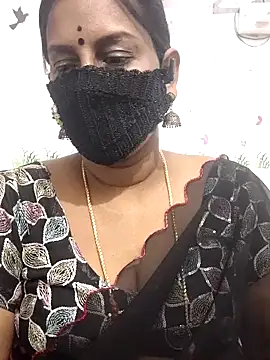 Snapshot of Tamil_Meera12 chatting on May 10, 2026, 1:04 pm Tamil Meera12 online show from May 10, 2026, 1:04 pm