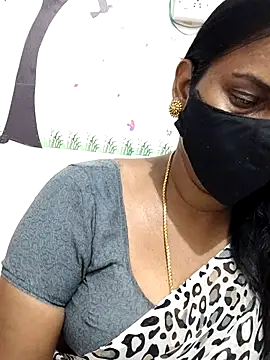 Snapshot of Tamil_Meera12 chatting on March 20, 2026, 4:52 pm Tamil Meera12 online show from March 20, 2026, 4:52 pm