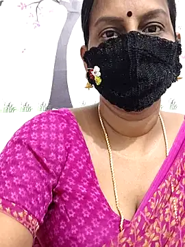 Snapshot of Tamil_Meera12 chatting on May 28, 2026, 5:19 pm Tamil Meera12 online show from May 28, 2026, 5:19 pm