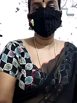 Snapshot of Tamil_Meera12 chatting on April 11, 2026, 8:29 am Tamil Meera12 online show from April 11, 2026, 8:29 am