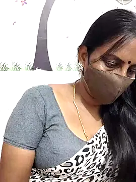 Snapshot of Tamil_Meera12 chatting on March 8, 2026, 12:08 pm Tamil Meera12 online show from March 8, 2026, 12:08 pm