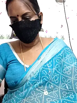 Snapshot of Tamil_Meera12 chatting on April 16, 2026, 3:29 am Tamil Meera12 online show from April 16, 2026, 3:29 am