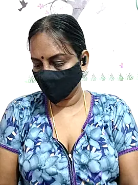 Snapshot of Tamil_Meera12 chatting on March 13, 2026, 3:44 am Tamil Meera12 online show from March 13, 2026, 3:44 am