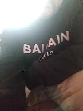 NAvoglia online show from December 19, 2025, 7:38 pm