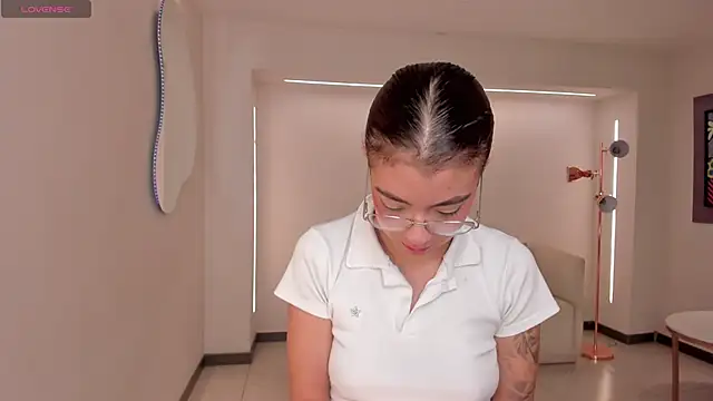 Snapshot of IsabellaKroft chatting on October 5, 2025, 11:39 pm IsabellaKroft online show from October 5, 2025, 11:39 pm