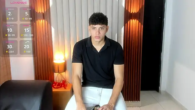 Snapshot of Justin_mack chatting on October 9, 2025, 11:55 am Justin mack online show from October 9, 2025, 11:55 am