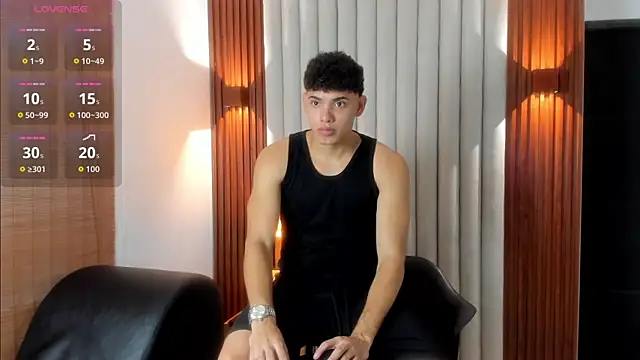 Snapshot of Justin_mack chatting on October 8, 2025, 11:45 am Justin mack online show from October 8, 2025, 11:45 am