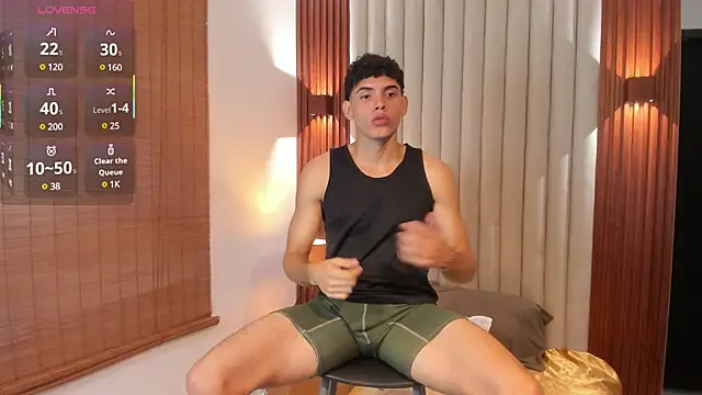 Snapshot of Justin_mack chatting on March 19, 2025, 1:07 pm Justin mack online show from March 19, 2025, 1:07 pm