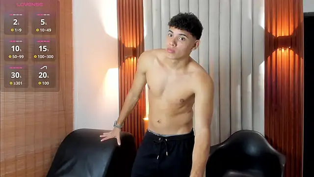 Snapshot of Justin_mack chatting on October 1, 2025, 11:58 am Justin mack online show from October 1, 2025, 11:58 am