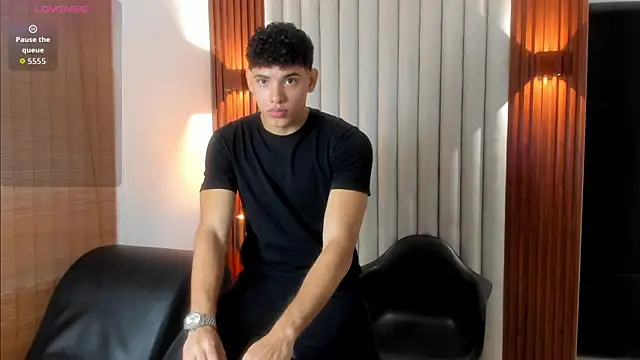 Snapshot of Justin_mack chatting on October 3, 2025, 11:34 am Justin mack online show from October 3, 2025, 11:34 am