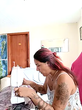 Snapshot of Pantaneirasexy chatting on September 30, 2025, 1:06 pm Pantaneirasexy online show from September 30, 2025, 1:06 pm