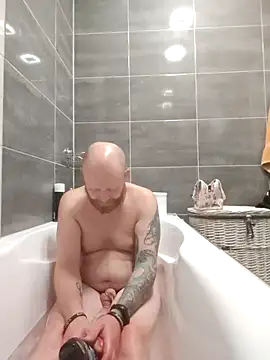 Snapshot of bouraktom6 chatting on September 29, 2025, 12:06 am bouraktom6 online show from September 29, 2025, 12:06 am