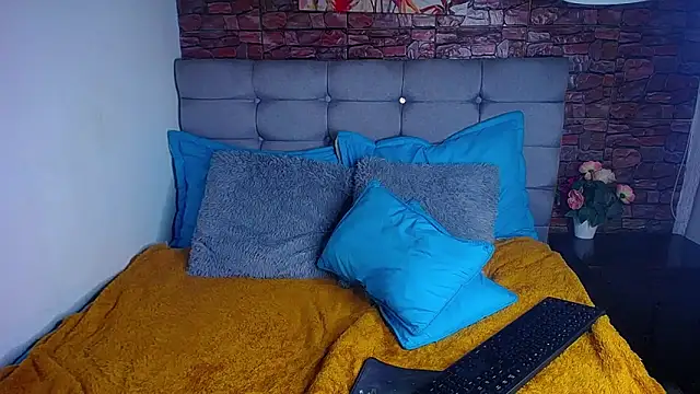 Snapshot of vicky_bass chatting on March 15, 2025, 9:49 pm vicky bass online show from March 15, 2025, 9:49 pm