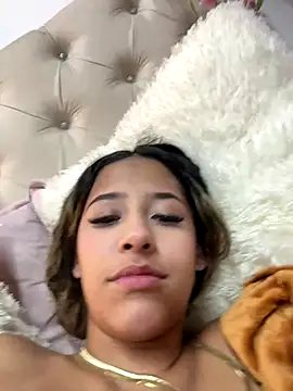 Snapshot of vicky_bass chatting on October 4, 2025, 4:14 am vicky bass online show from October 4, 2025, 4:14 am