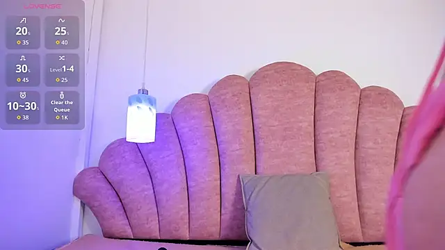 saleh issawi online show from November 10, 2025, 9:31 pm