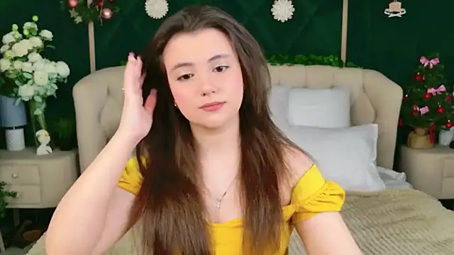 Snapshot of Pauline_Heaven chatting on December 22, 2025, 5:51 am Pauline Heaven online show from December 22, 2025, 5:51 am